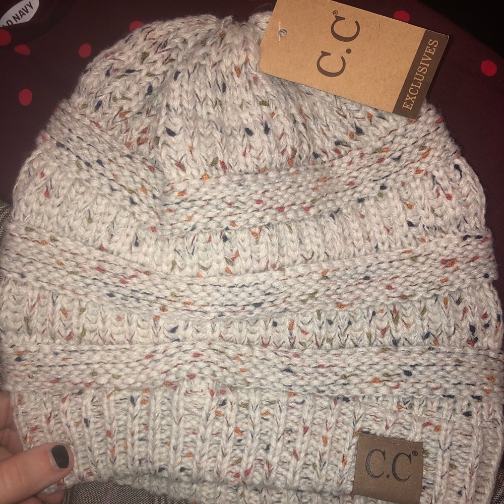 Oatmeal CC beanie NWT